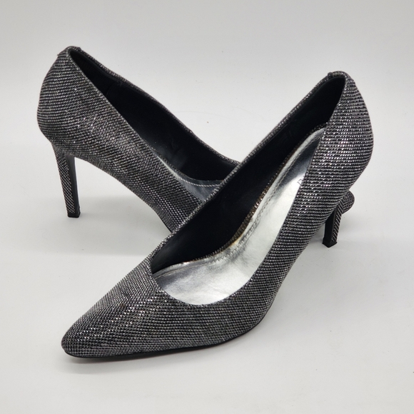 ☆☆ Jennifer Lopez Silver Mesh Stilleto Heels Size 9 - Picture 1 of 7
